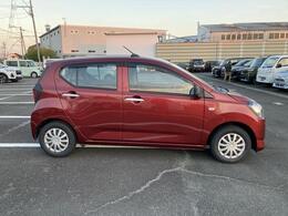 静岡ダイハツの中古車は、展示前に徹底した洗車や室内清掃を実施しております。