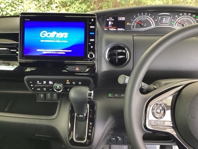 ホンダ純正メモリーナビ搭載なので、遠方へのドライブもお任せ下さい！