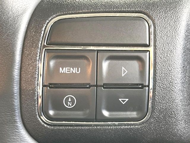 ●オートクルーズコントロール：高速道路や自動車専用道路等にて、定速巡航が可能となる便利な機能です。長距離移動の際でも疲れにくく便利にお使いいただけます♪