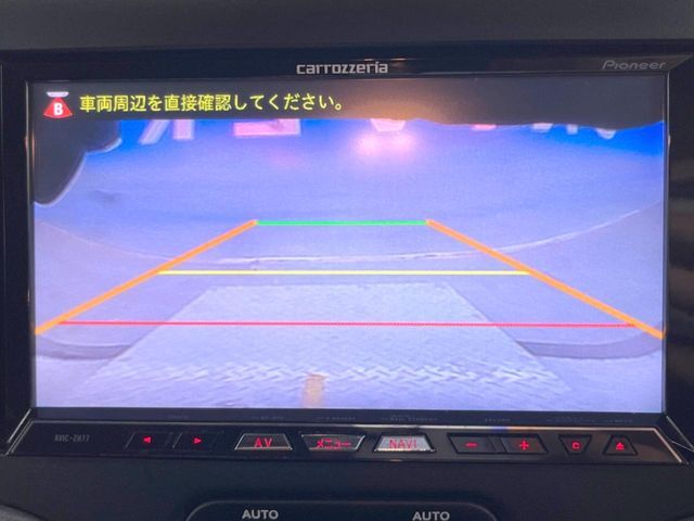 ●バックカメラ：便利な【バックカメラ】で安全確認もできます。駐車が苦手な方にもオススメな便利機能です。