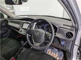 見通しのよいすっきりとした視界で、誰でも運転しやすいです。運転のしやすさは疲れにくさにも繋がりますよ♪