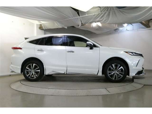 ディーラーならではの保証が付いたお勧め車です。お気軽にお問い合わせ下さい。