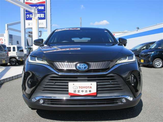 低燃費で環境にもやさしいハイブリッド車です。トヨタ専用診断機器でハイブリッドシステムを綿密に点検してあります！
