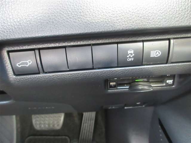 ETC車載器付きです。高速道路の料金所もスムーズに通過できます。