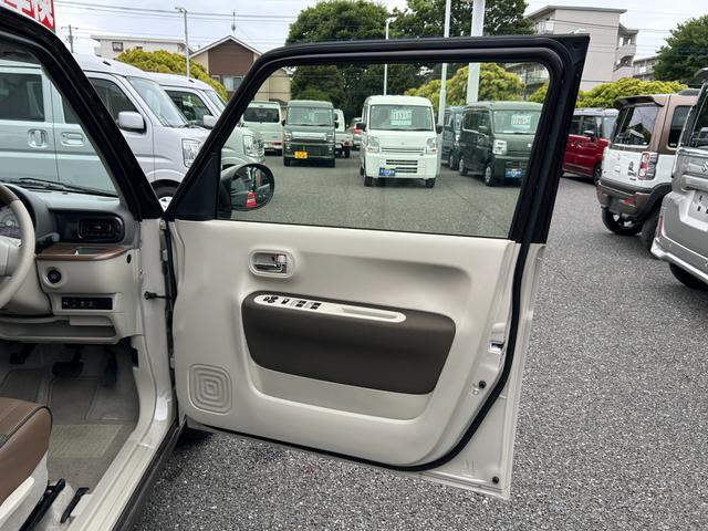 運転席側ドアパネルです。
