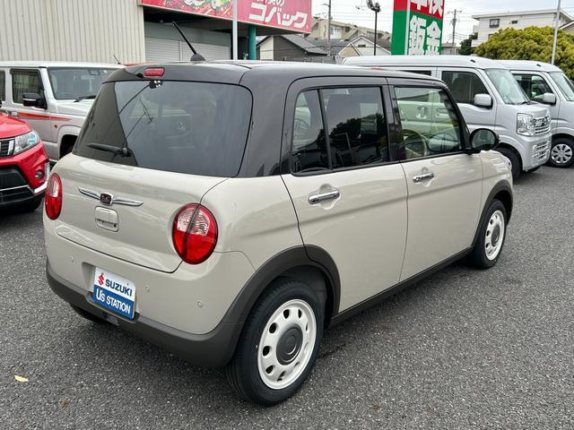 フォーンベージュメタリック　ブラウン2トーン色のお車です。