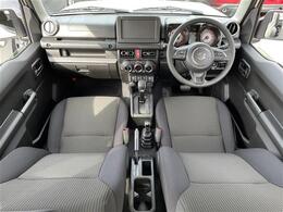 【インパネ全体】全方位で視界が広く、高い目線で運転もしやすいです！