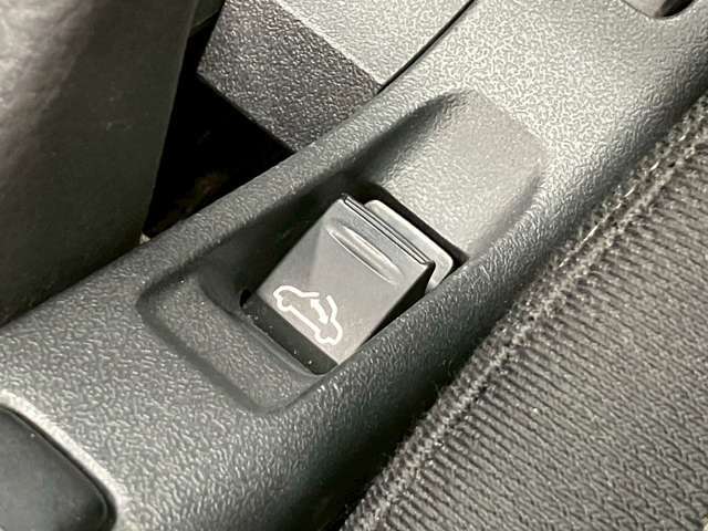 電動オープンスイッチ