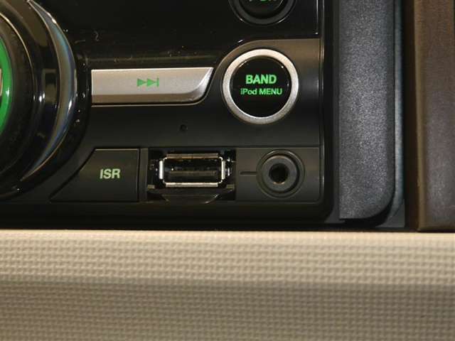 AUX/USB端子