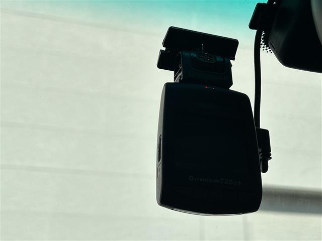 【ドライブレコーダー】映像・音声などの運転中の記録を残します。事故などを起こした起こされた時の証拠になりえますので、もしも時でも安心ですね。