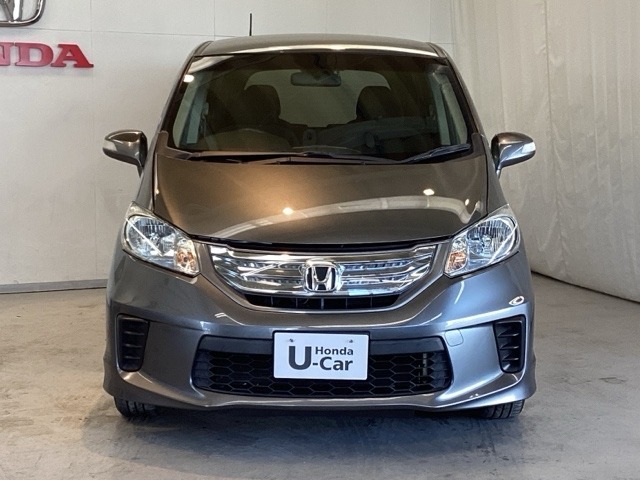 【Honda認定中古車 U-Select】　は3つの安心をお約束します。　1　Hondaのプロが整備した安心。 2　第三者機関がチェックした安心。　3　購入後もHondaが保証する安心。