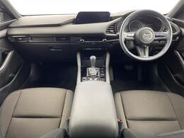 【インパネ全体】全方位で視界が広く、高い目線で運転もしやすいです！