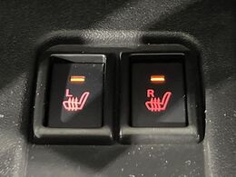 【シートヒーター】寒い日に重宝するシートヒーター！エアコンより早く温まってくれるので寒がりの人も安心ですね♪エアコンの温風は乾燥するから苦手、という方にもをおすすめです。