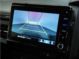 ◆バックカメラ◆リバースにするだけで映ります、後方の安全確認や、狭い駐車場での車庫入れ、雨の日や夜間など視界の悪い時に便利です！安全にバックする為には欠かせない装備です。