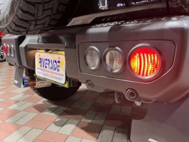 ご来店いただければ軽自動車からスポーツカー、1ボックスやセダンや輸入車などパソコンひとつで850台すべての在庫をご覧いただくことができます！