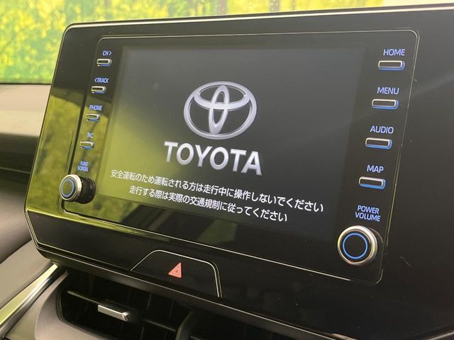 【8インチ　ディスプレイオーディオ】大画面のディスプレイはAppleCarPlayやAndroidAutoが利用可能。大きな画面でスマホナビアプリ等が利用いただけます♪