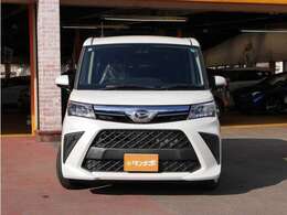 ■車体色：パールホワイトIII