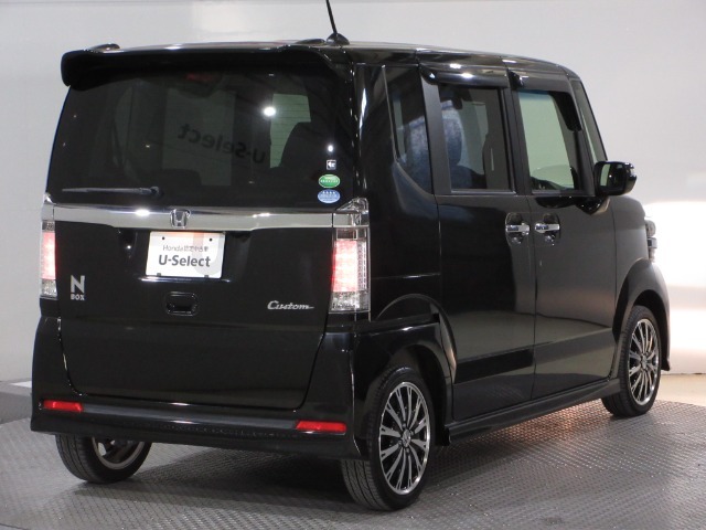 ボディクリーニング後、愛車をピカピカの状態へ保護するコーティング「ブライトパック」がおススメです！水垢がつきにくく、手入れがしやすくなりますよ！いつも愛車をきれいにしておきたい方におススメです。