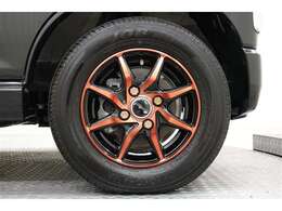 スタイリッシュなアルミホイールで毎日のお出かけが楽しくなりますね！