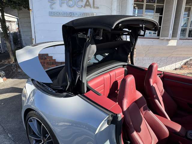 ご覧いただきありがとうございます。ポルシェ911、4Sカブリオレ(992型)、クレヨン、OP400、実走行500km、内外装コーティング済み、スポクロ、スポエグ、PASM、フロントリフターなどたくさんの純正オプション付き。