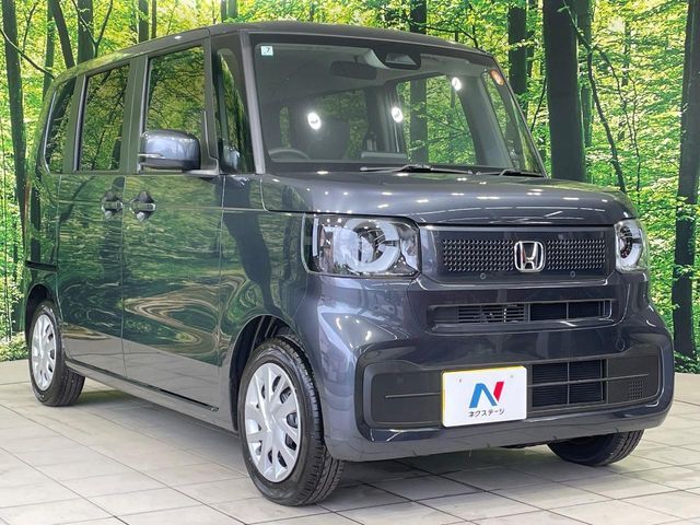 大好評のボディコーティング「弾スプラッシュコート」もご納車までに施工可能。通常のガラスコートと異なる、耐久年数6年の無機質ガラスコーティングが、ボディをキレイな状態に保ってくれます。