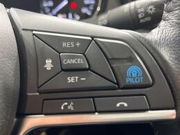 【プロパイロット】高速道路での長距離走行が楽に！！渋滞時と巡回走行のシーンで、アクセル・ブレーキ・ステアリングを自動で制御し、長距離運転の負担を軽減してくれます♪