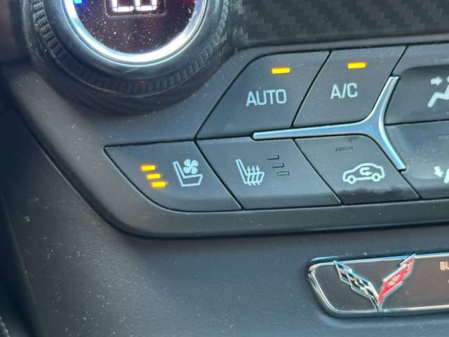 【GLIONグループ　GSQUARE】の車輌をご覧頂き、誠にありがとうございます。お客様にピッタリなお車を弊社スタッフがご案内させて頂きます。