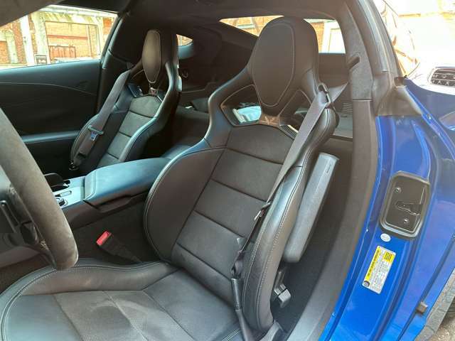 【GLIONグループ　GSQUARE】の車輌をご覧頂き、誠にありがとうございます。お客様にピッタリなお車を弊社スタッフがご案内させて頂きます。