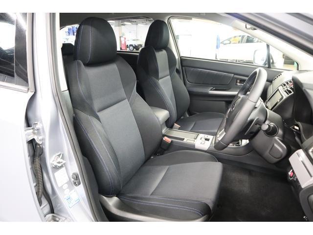 パワーシートで微調整らくらくな運転席☆