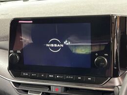 【メーカー純正9インチナビ】インテリアに溶け込むスタイリッシュな「専用設計」メーカーナビを装備♪視認性や操作性など基本性能にも優れ、より上質なカーライフをお楽しみいただけます。