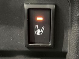 【シートヒーター】寒い日に重宝するシートヒーター！エアコンより早く温まってくれるので寒がりの人も安心ですね♪エアコンの温風は乾燥するから苦手、という方にもをおすすめです。