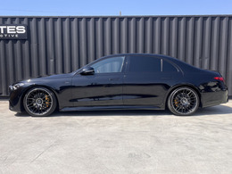 弊社では、点検、修理、交換、定期メンテナンスなど幅広いサポートでお客様のカーライフのお手伝いを行っております