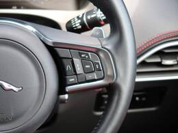 【全車速対応アダプティブクルーズコントロール】ミリ波レーダー+ステレオカメラ+赤外線により前方車輌を認識し、高速道路などの自動車専用道路や渋滞時などではドライバーの負担を大幅に軽減してくれます。