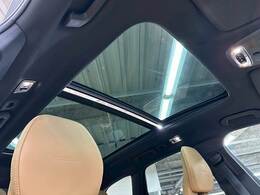 【サンルーフ】希少な大人気メーカーオプション。開放感溢れる車内を演出します☆