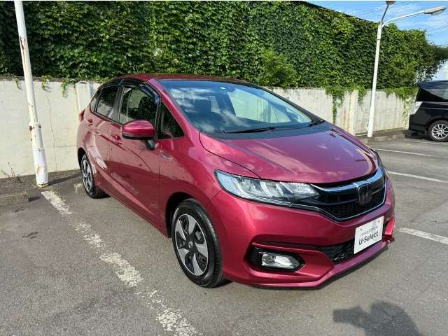 Honda認定中古車ディーラーだからこそ 「安心」「信頼」「満足」 のサービスをお届け致します。