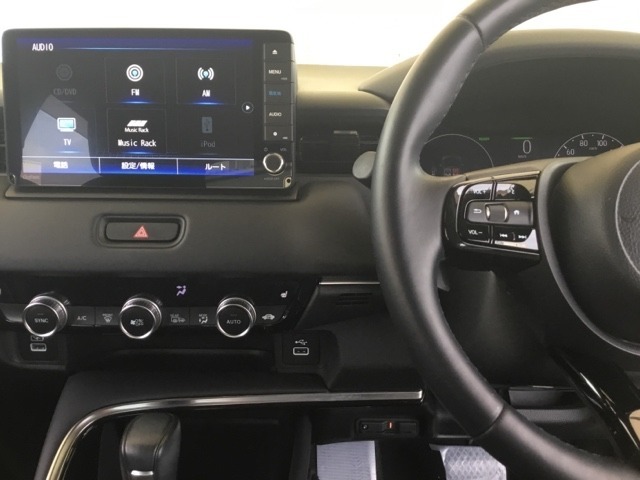 ドライブの必需品。見やすい・使いやすいHonda純正のメモリーナビを搭載。