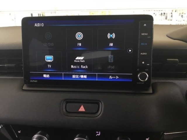 フルセグTVやDVD、ミュージックサーバー等オーディオ機能も充実しています。