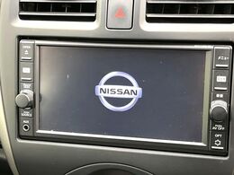 【純正ナビ】人気の純正ナビを装備。オーディオ機能も充実しており、Bluetooth接続すればお持ちのスマホやMP3プレイヤーの音楽を再生可能！毎日の運転がさらに楽しくなります！！
