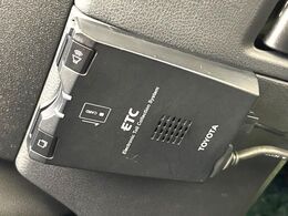 【ETC】高速道路の料金所をストレスなく通過！話題のスポットやサービスエリアに多い「スマートIC」利用時は必須のアイテムです。当店でセットアップを実施、ご納車当日からすぐにご利用いただけます！