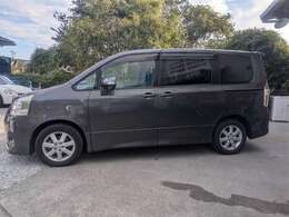 高知市長浜にオープンしました、株式会社PROMIND田村自動車です。もともとディーラーで修理や整備を行っておりました。