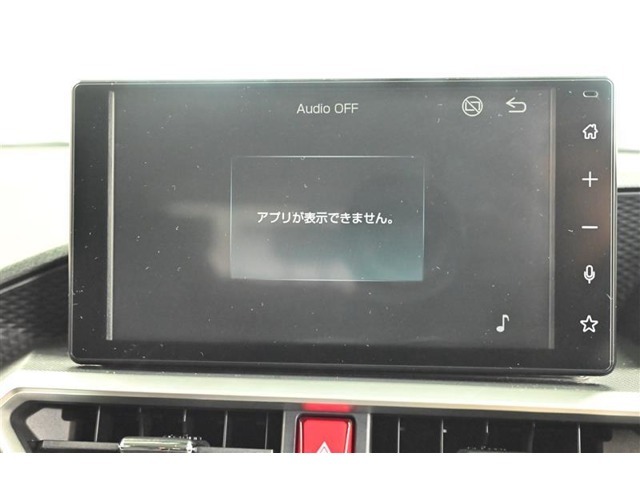 見えないところまで美しく。室内からエンジンルームまで徹底的に洗浄。「まるごとクリーニング」実施済み！