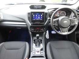 ご納車後も安心なプレミアム保証をご提案いたします。ナビや電装品、エアコンなども含めた600項目の充実した保証内容と安心のロードサービス付帯でサポートいたします。詳細はお尋ねください。