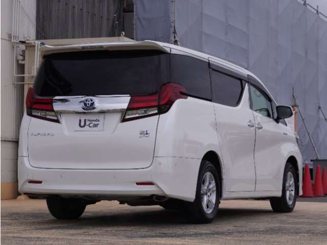 お立ち寄りいただく際は、事前にご連絡をお願いします。お目当てのお車が商談中や売約となることもございます。ご確認いただいてから、お立ち寄りください。