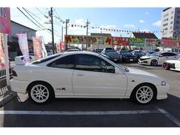 ナビ！バックカメラ！タワーバー！令和元年！タイミングベルト交換済！まだまだ乗れます！このお車は外装も内装も充分綺麗です！とても25年以上前に思えないです！素晴らしいDC2！価値が高いです！1台限定！