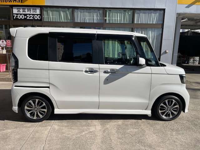 軽自動車とは思えない広い車内で快適なドライブを！(^^)！