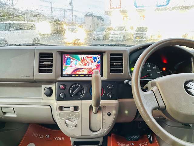 インパネ周りは運転のしやすいものとなっております！ぜひ、ご来店のうえご確認くださいませ。
