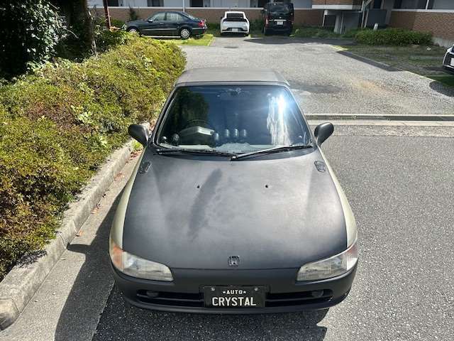 オートクリスタルは全車安いです。しかし誤解しないでくださいね。修復（歴無）車は当たり前　外観は綺麗　車内も綺麗です。全スタッフ総力を挙げて取り組んでおります。まずは通話料無料ダイアル　0078-6002-871157