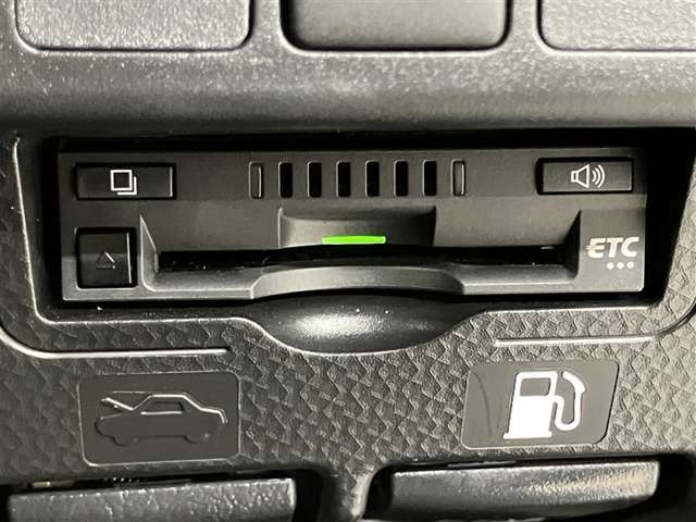 高速道路をスイスイッと通過の『ETC』付き！ETCカードをお持ちでない方は、トヨタETCカードもございますので、ご相談下さいね☆
