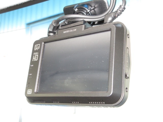 今は、自分を守るのは自分の時代です！ドライブレコーダーは必需品ですね！使うことの無い事が良いのですが・・・