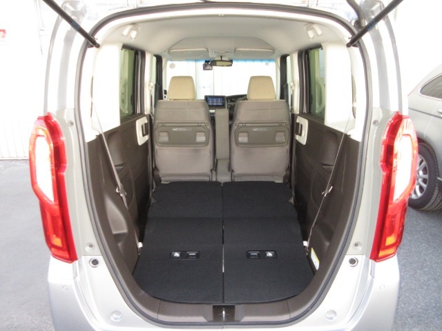 内装、外装、エンジンルームの隅ずみまでクリーニングを実施してお渡しします！プロが仕上げをしましたからピッカピカですよ～！点検整備もきっちり実施いたします。